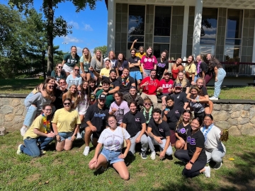 picture of greek life members together