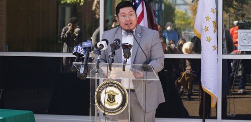 Victor Morente giving a speech on the day of the legislation signing