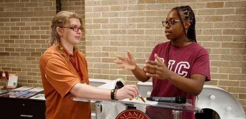 Presentation/Public Speaking Lab (Horizontal)